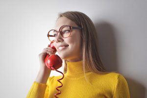 Duik in het verleden van je voorouders met behulp van online telefoonboeken. Ontdek hoe deze digitale bronnen je kunnen helpen bij genealogisch onderzoek en het ontrafelen van de geschiedenis van je familie